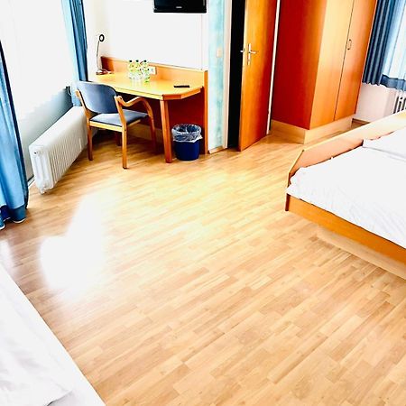 Mc Hotel คาร์ลสรูเฮอ ภายนอก รูปภาพ